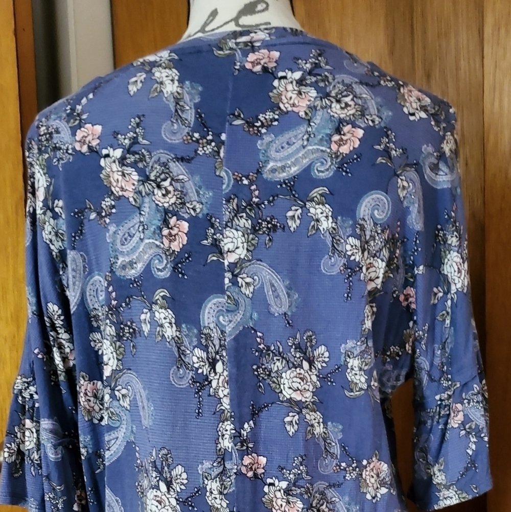 Super Soft Bo Ho Blouse - Picture 4 of 7